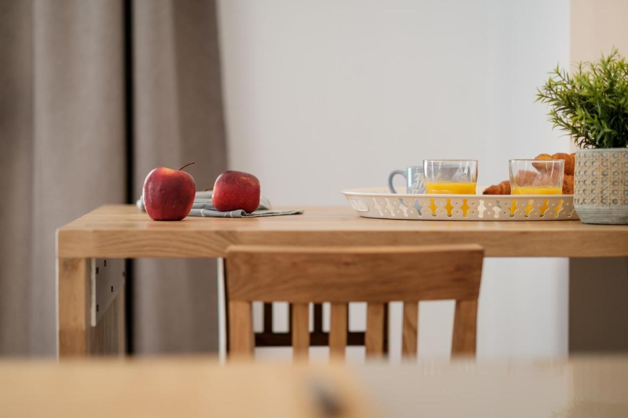 Apartamento Deluxe Con Piscina, Terraza & Parking Malaga Bagian luar foto