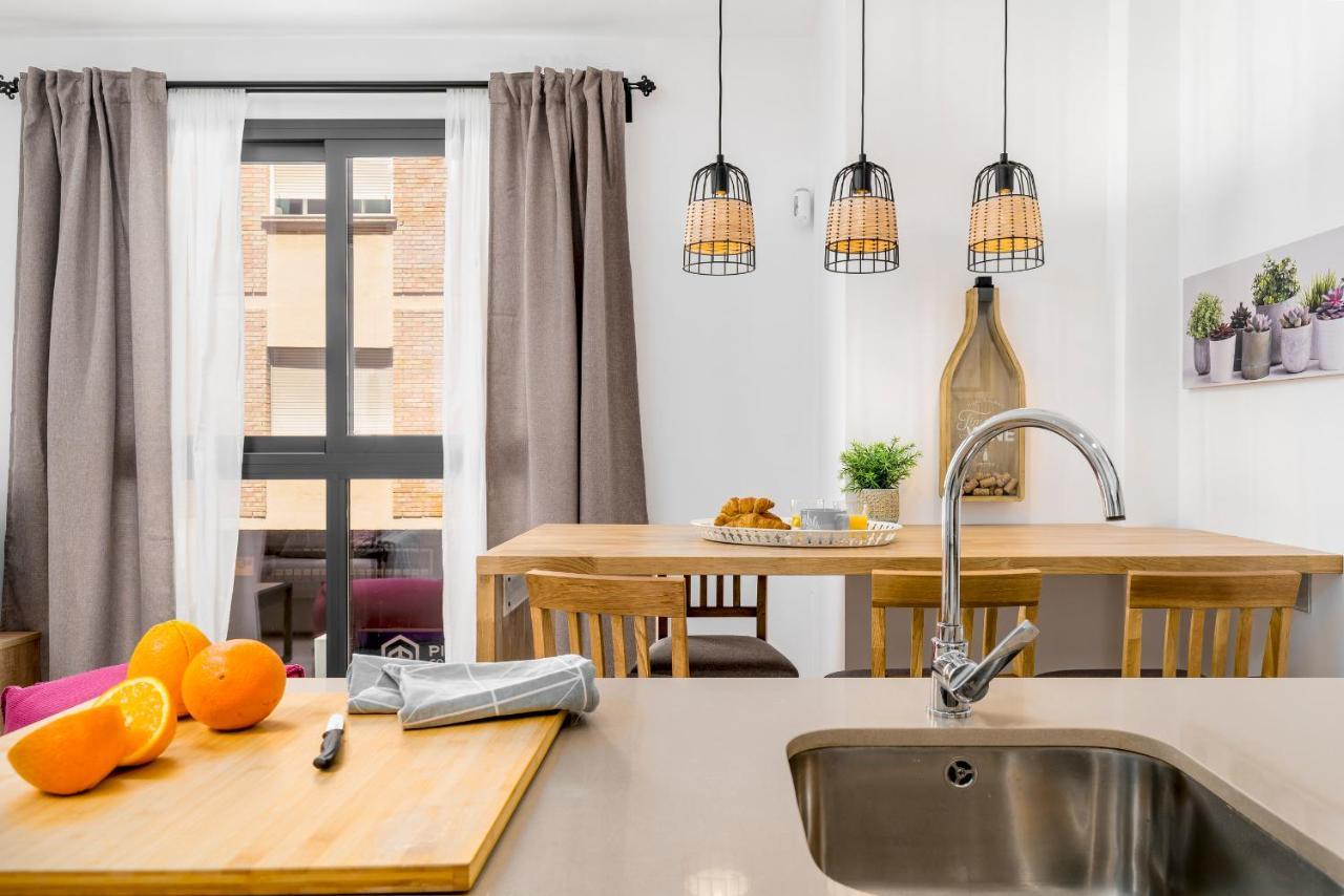 Apartamento Deluxe Con Piscina, Terraza & Parking Malaga Bagian luar foto