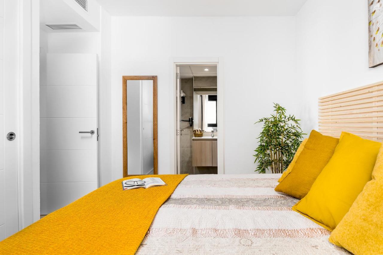 Apartamento Deluxe Con Piscina, Terraza & Parking Malaga Bagian luar foto