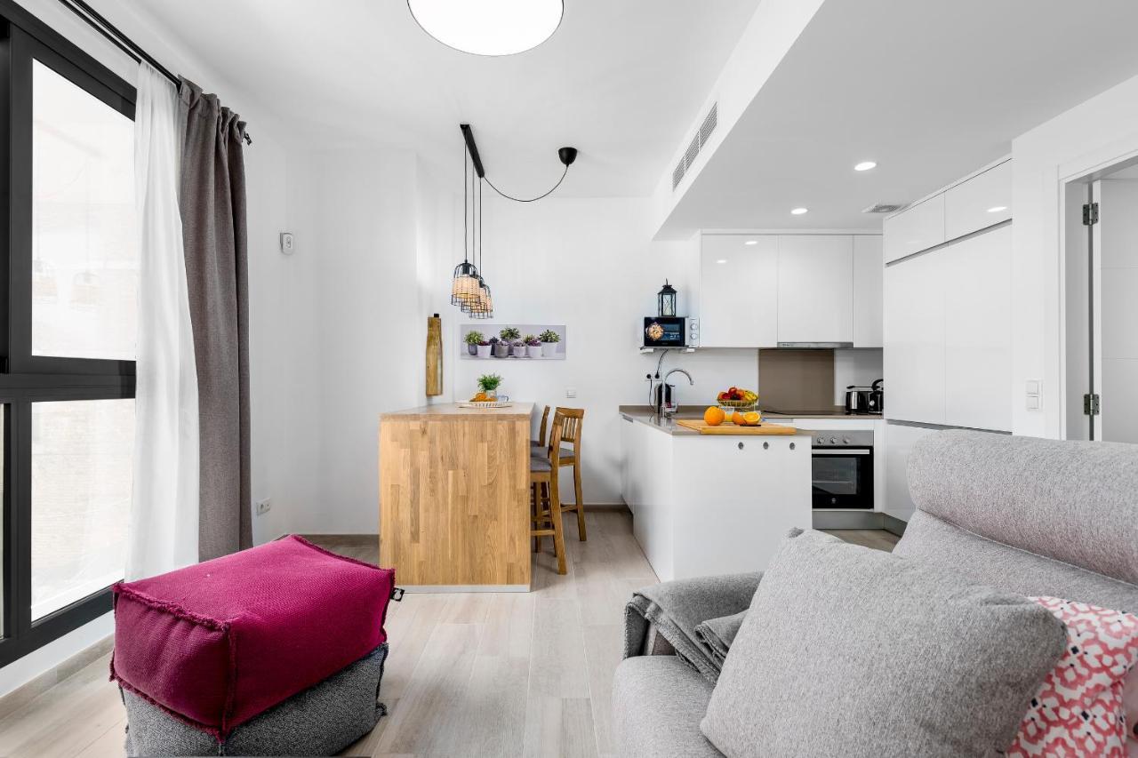 Apartamento Deluxe Con Piscina, Terraza & Parking Malaga Bagian luar foto