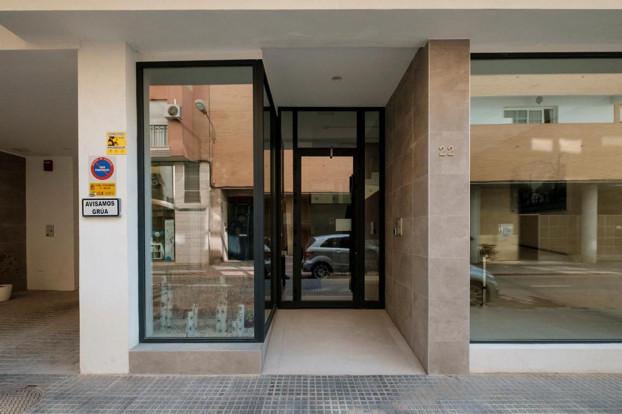 Apartamento Deluxe Con Piscina, Terraza & Parking Malaga Bagian luar foto