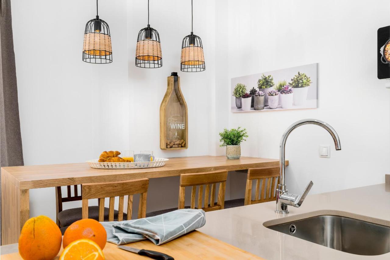 Apartamento Deluxe Con Piscina, Terraza & Parking Malaga Bagian luar foto