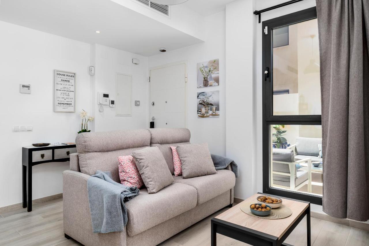 Apartamento Deluxe Con Piscina, Terraza & Parking Malaga Bagian luar foto