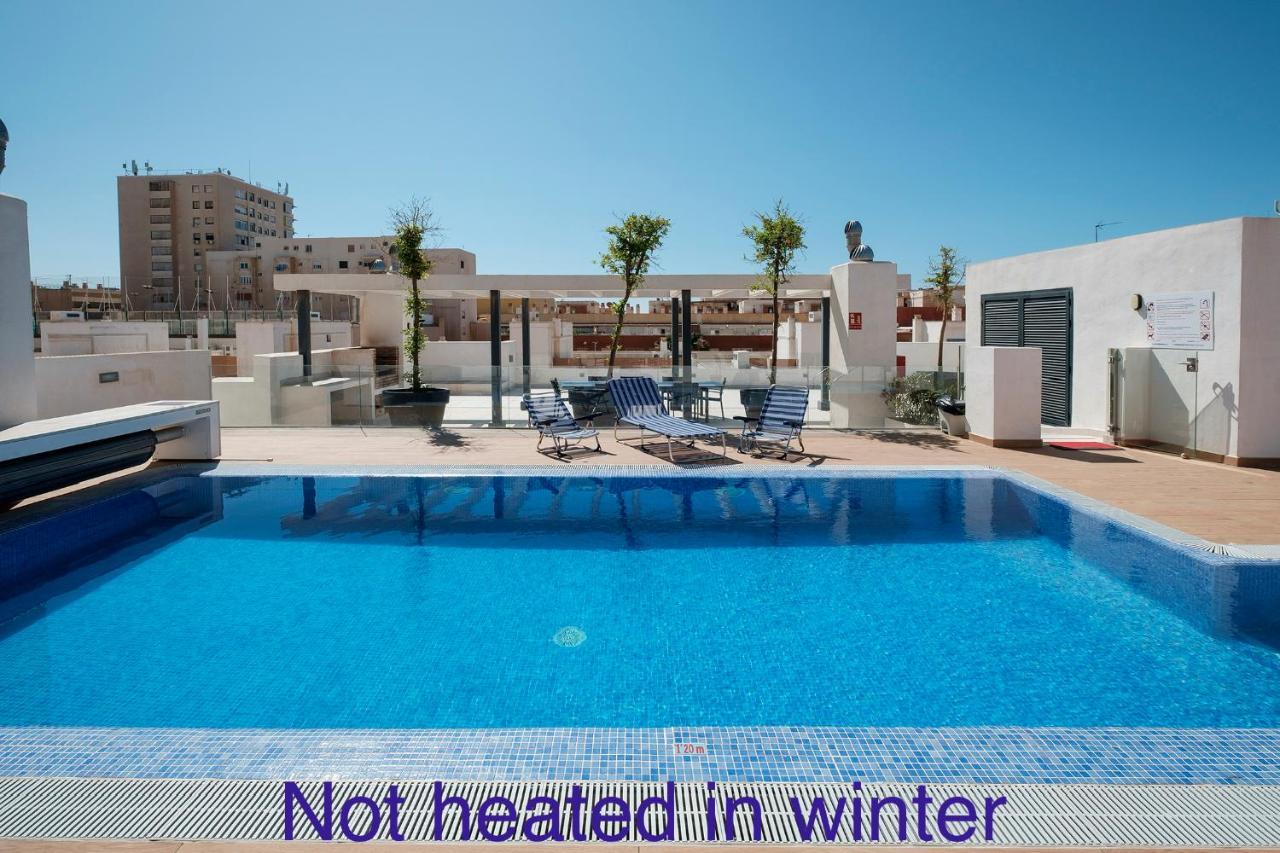 Apartamento Deluxe Con Piscina, Terraza & Parking Malaga Bagian luar foto